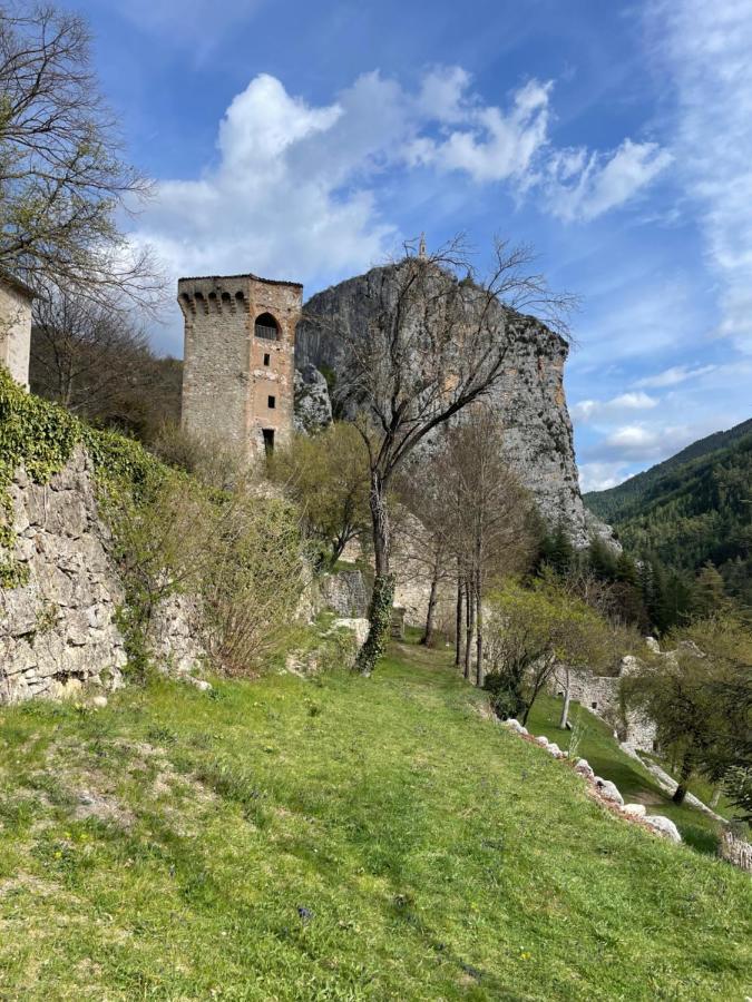 Le Long Du Verdon Castellane Exterior photo