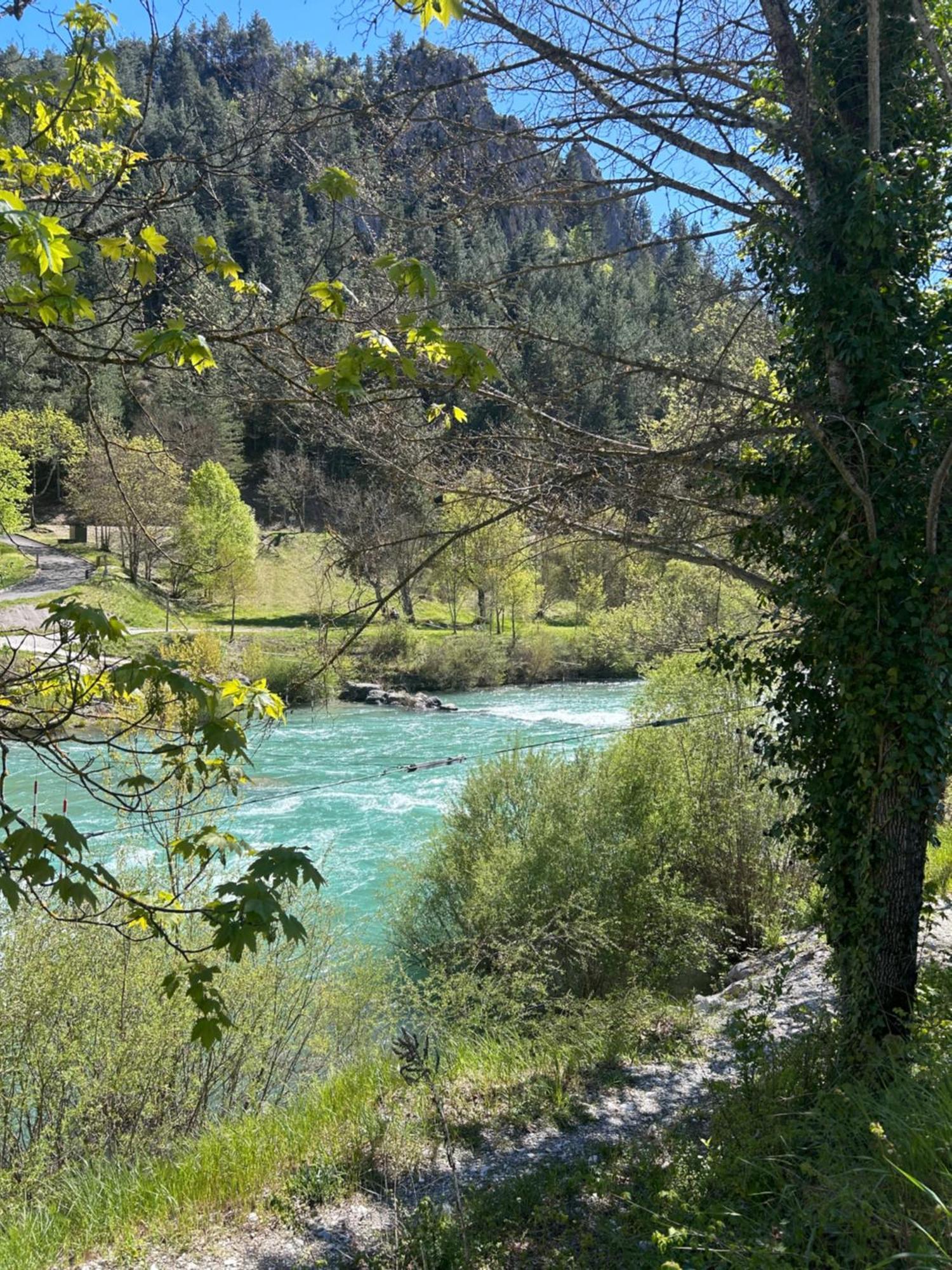 Le Long Du Verdon Castellane Exterior photo